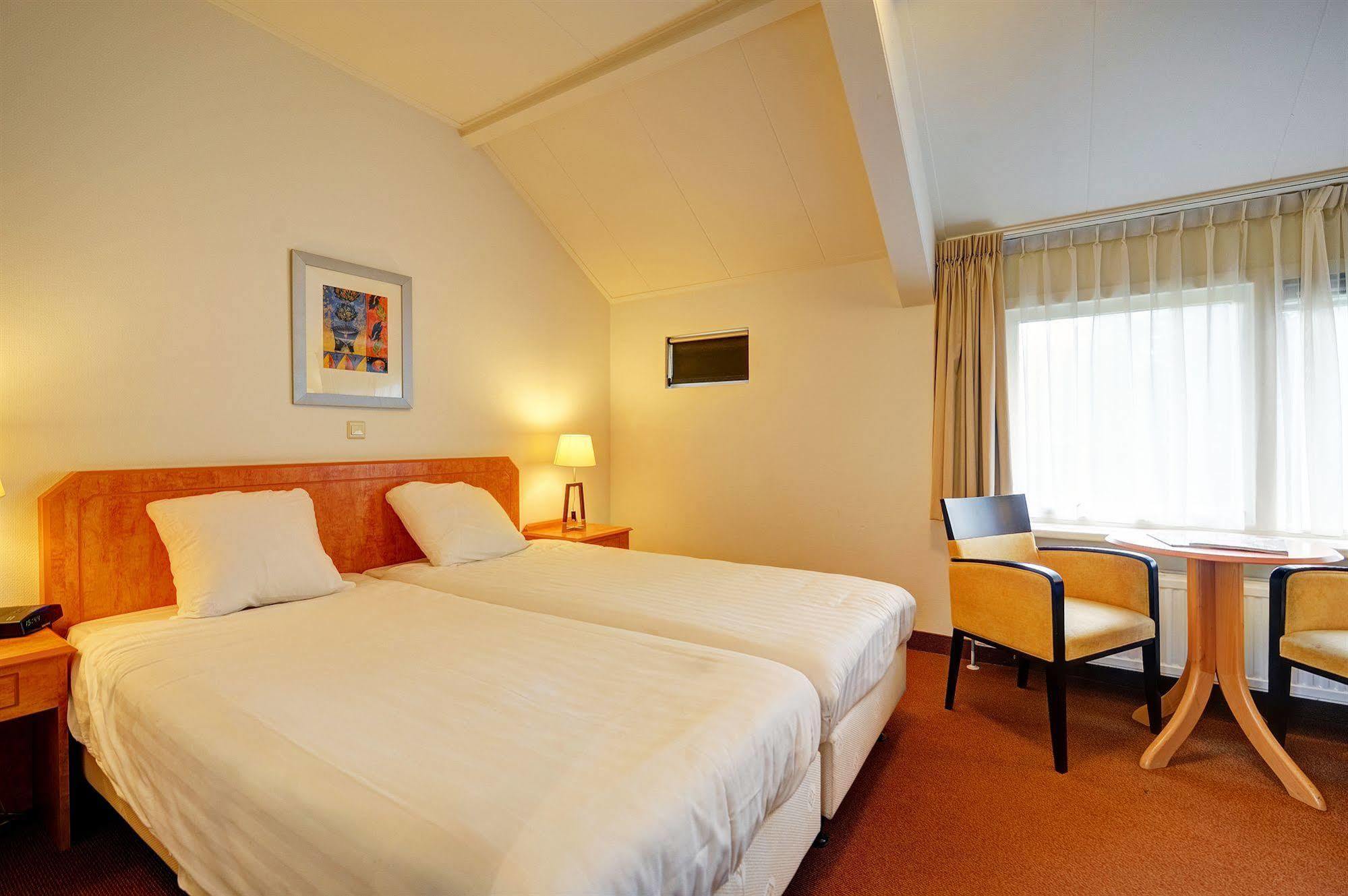 Fletcher Hotel Restaurant Victoria-Hoenderloo Εξωτερικό φωτογραφία